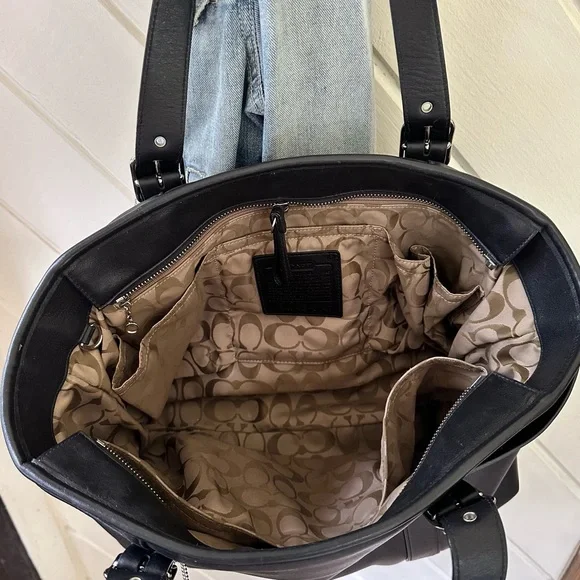 VINTAGE COACH BLACK LEATHER HAMPTON TOTE 5147 - Picture 8 of 11